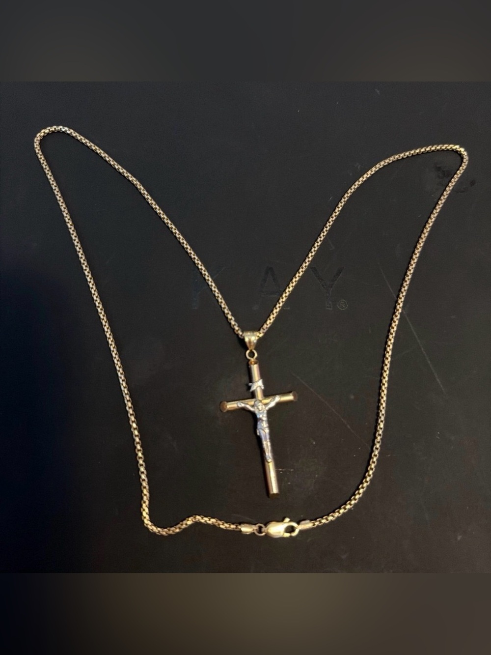 10K YG CROSS NECKLACE